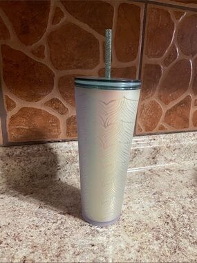 Starbucks 24oz Iridescent Feather-Pattern Travel Tumbler with Straw - White new